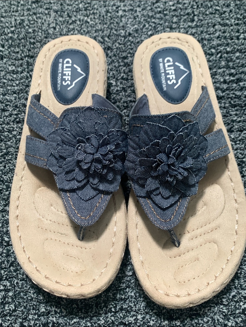 Cliffs by White Mountain Cassia Sandals